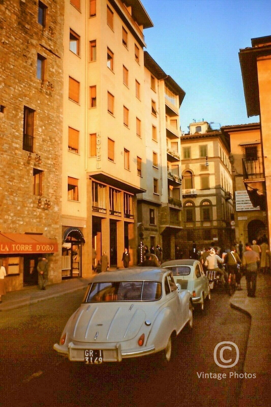 1959 Florence Street Scene, Cars & People
