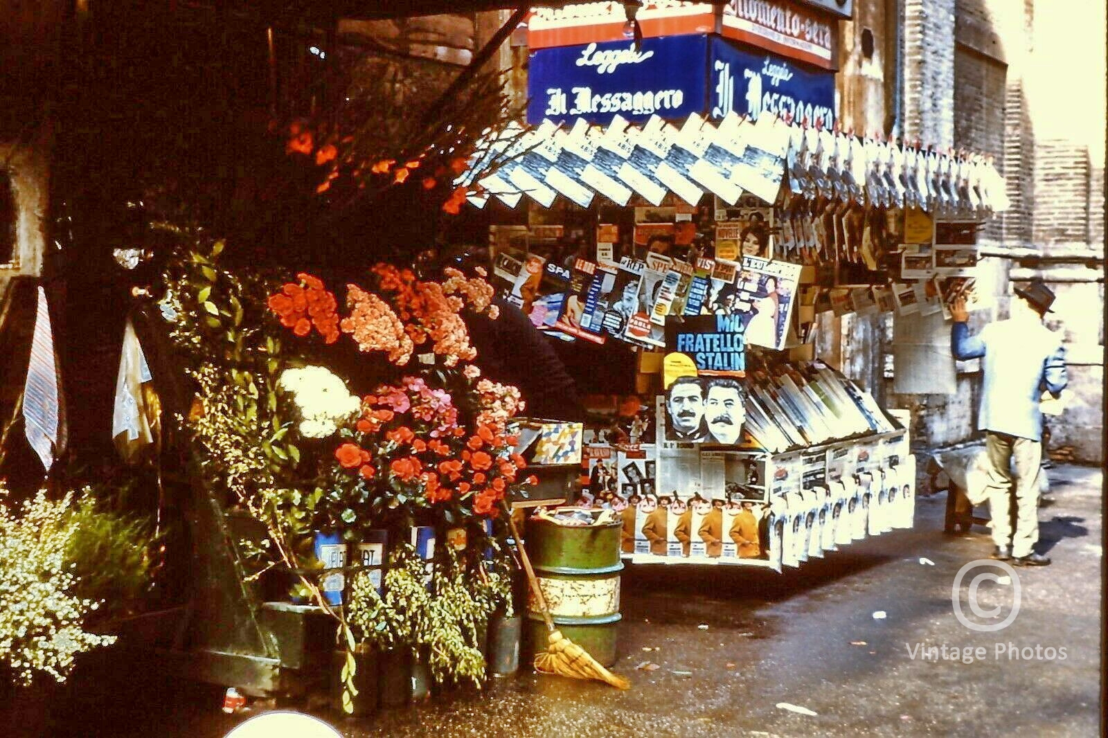 1960 Italian News Stand